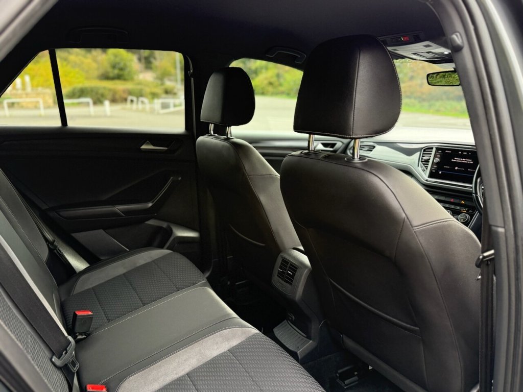 Used Volkswagen T-Roc 2019 for sale - 76338392: Photo 18