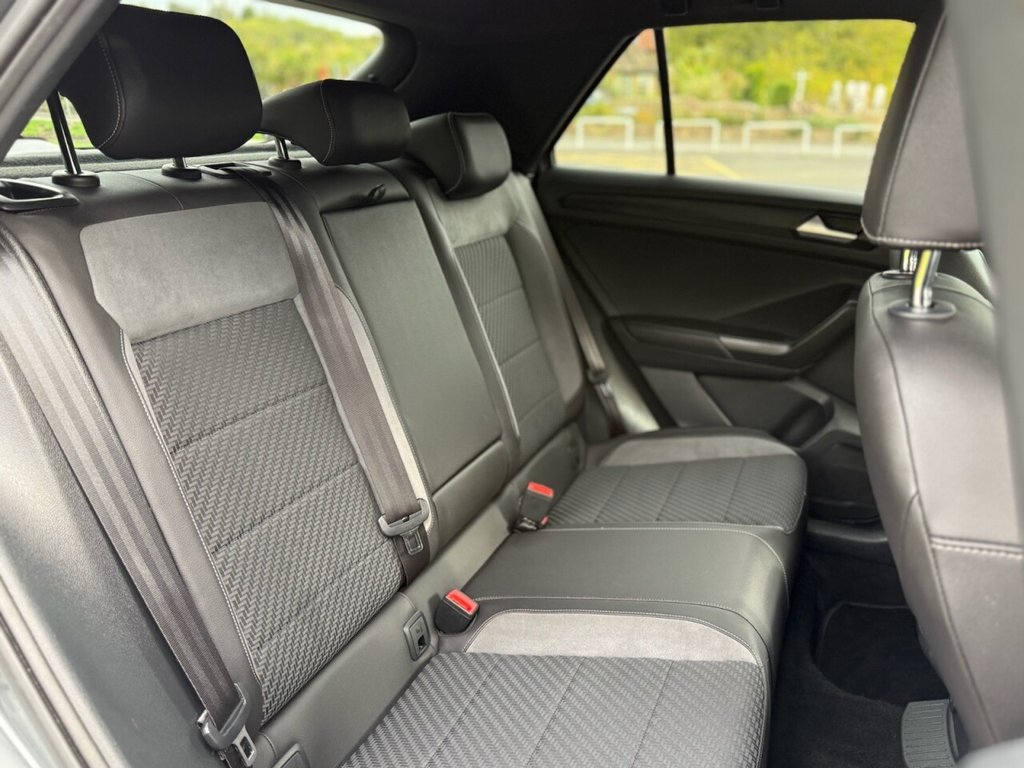 Used Volkswagen T-Roc 2019 for sale - 76338392: Photo 19
