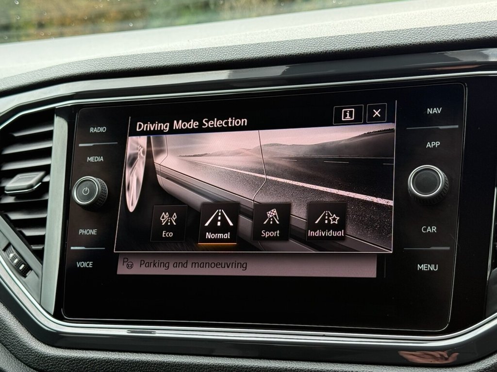 Used Volkswagen T-Roc 2019 for sale - 76338392: Photo 30