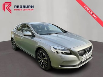 Used Volvo V40 2018 for sale - 78371537: Photo