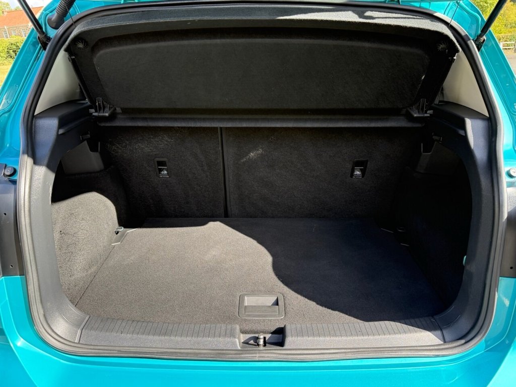 Used Volkswagen T-Cross 2019 for sale - 76338373: Photo 20