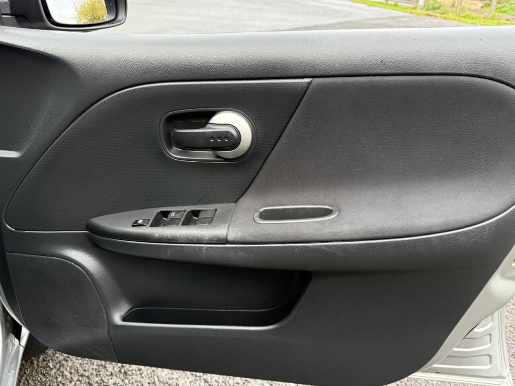 Used Nissan Note 2010 for sale - 76338407: Photo 42