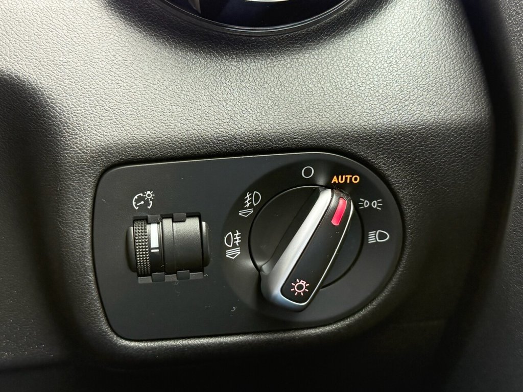 Used Audi A1 2014 for sale - 77250171: Photo 38