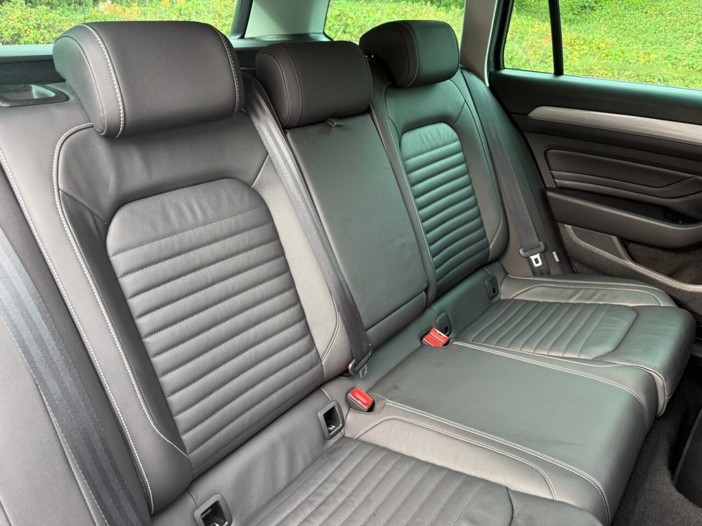 Used Volkswagen Passat 2020 for sale - 76338389: Photo 12