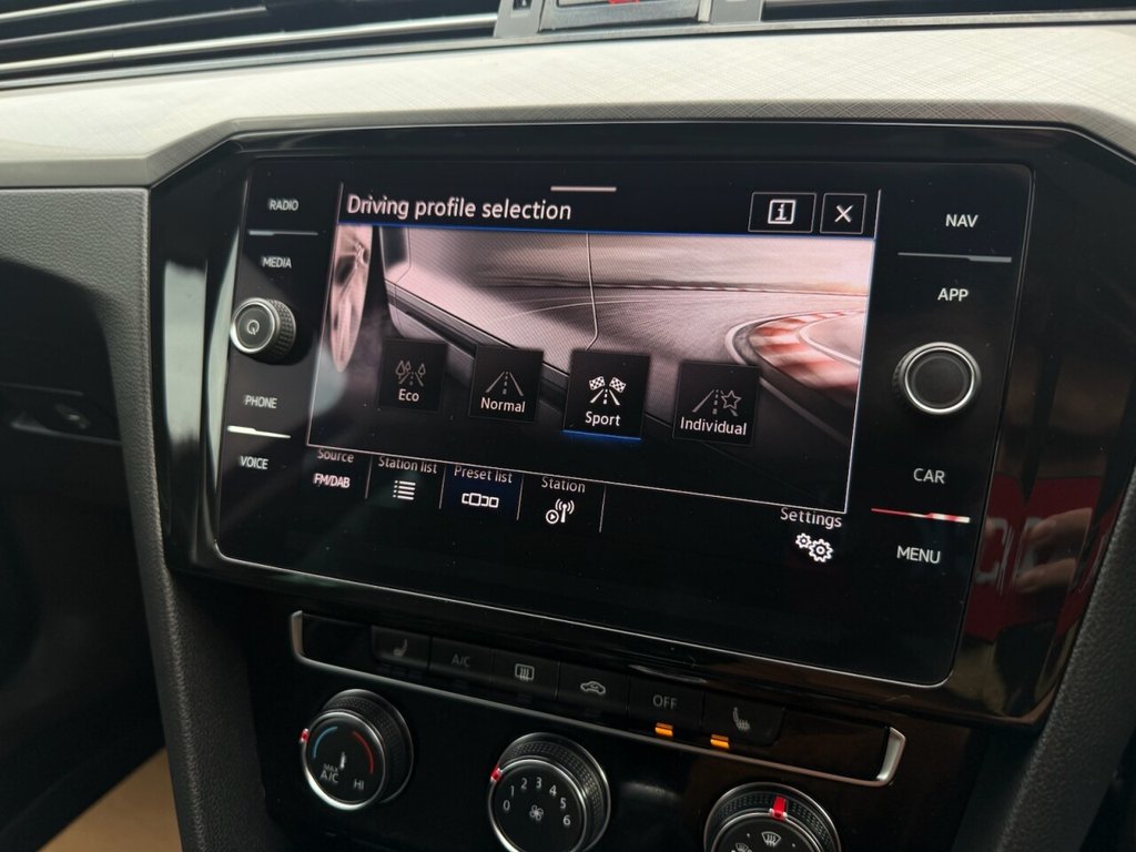 Used Volkswagen Passat 2020 for sale - 76338389: Photo 27