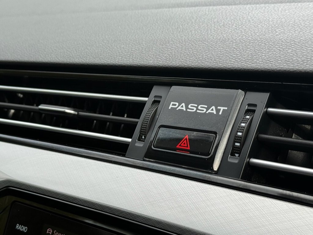 Used Volkswagen Passat 2020 for sale - 76338389: Photo 32