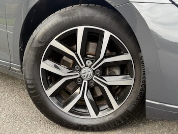 Used Volkswagen Passat 2020 for sale - 76338389: Photo