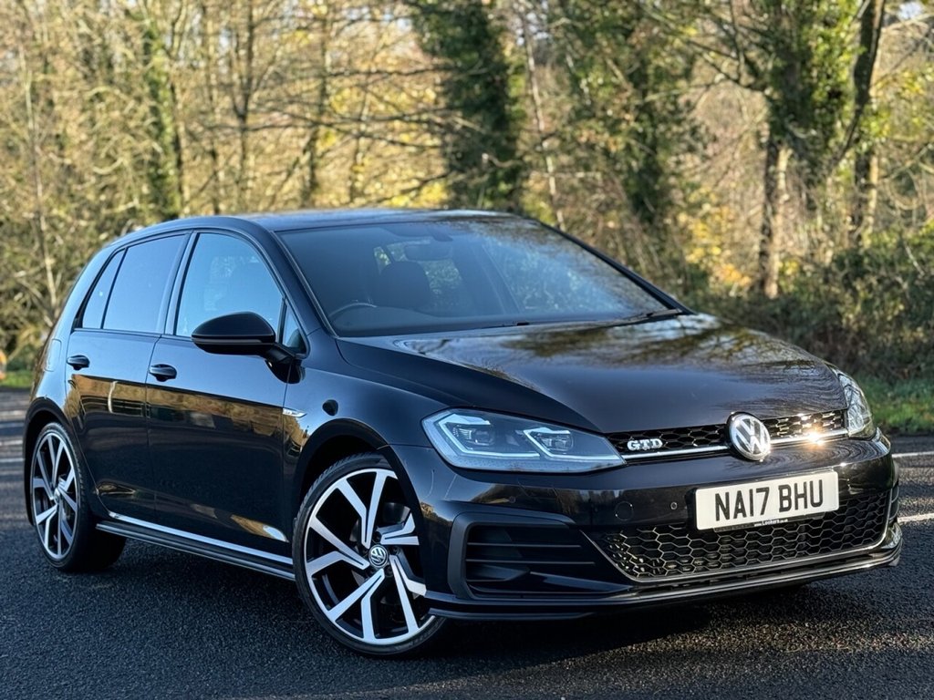 Used Volkswagen Golf 2017 for sale - 76590932: Photo 1