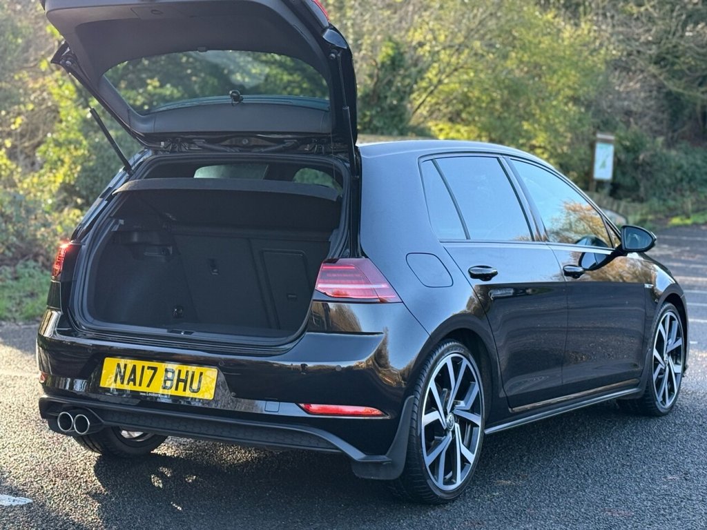 Used Volkswagen Golf 2017 for sale - 76590932: Photo 18