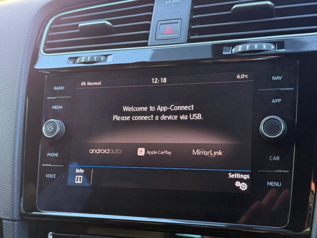 Used Volkswagen Golf 2017 for sale - 76590932: Photo 21