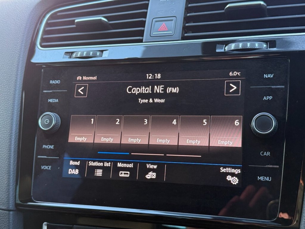 Used Volkswagen Golf 2017 for sale - 76590932: Photo 24