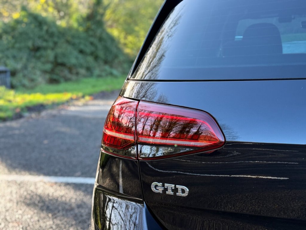 Used Volkswagen Golf 2017 for sale - 76590932: Photo 25