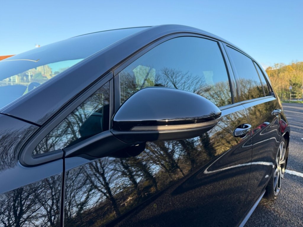 Used Volkswagen Golf 2017 for sale - 76590932: Photo 30