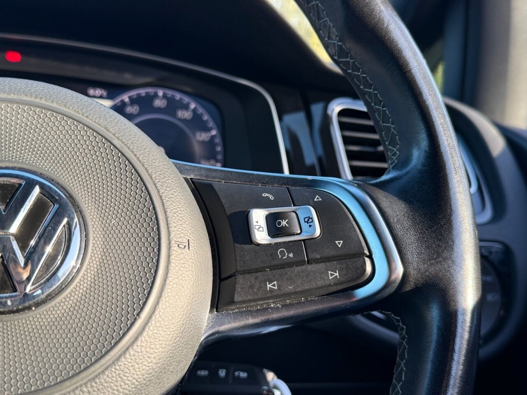 Used Volkswagen Golf 2017 for sale - 76590932: Photo 39