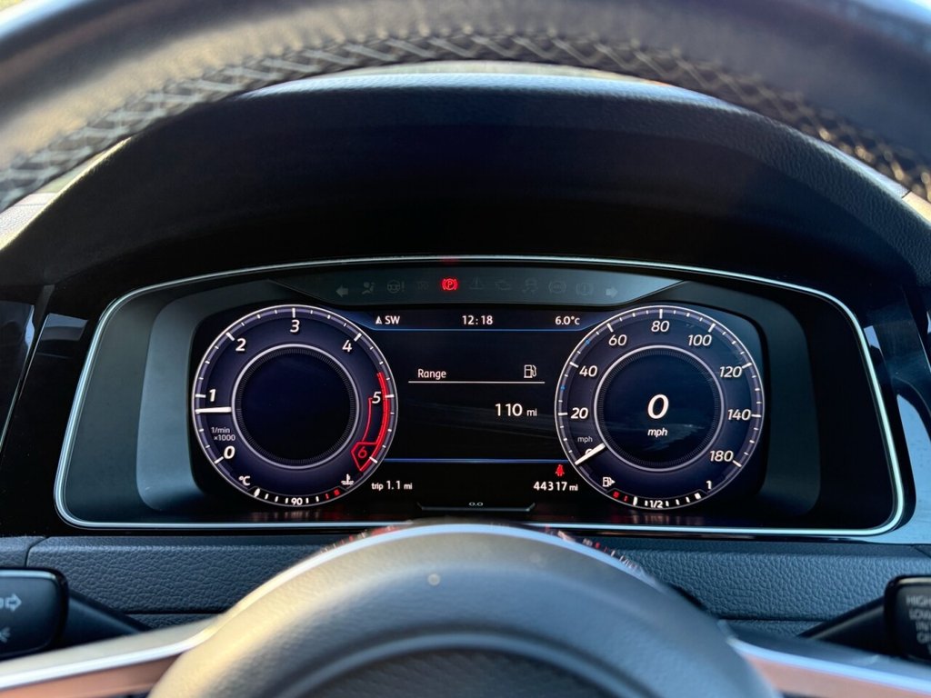 Used Volkswagen Golf 2017 for sale - 76590932: Photo 44