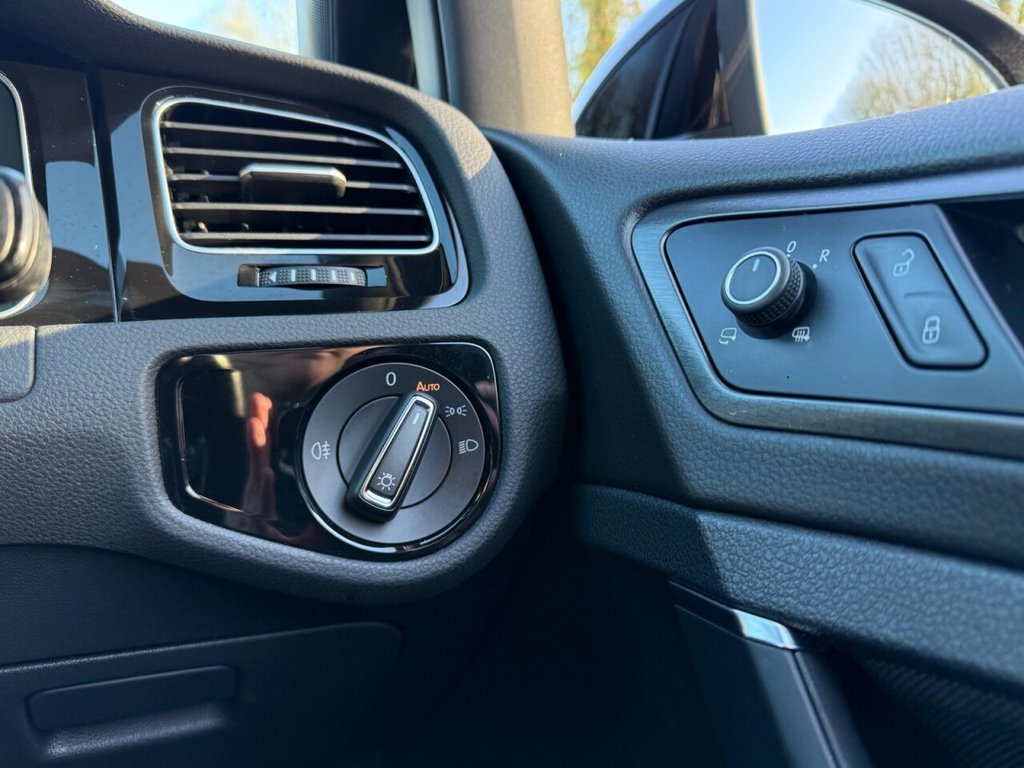 Used Volkswagen Golf 2017 for sale - 76590932: Photo 48