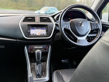 Used Suzuki SX4 S-Cross 2015 for sale - 79435784: Photo