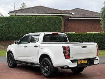 Used Isuzu D-Max 2025 for sale - 79409848: Photo