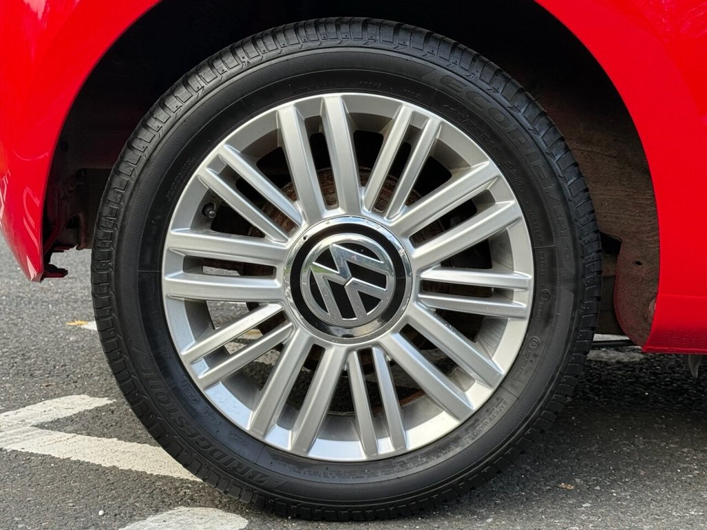 Used Volkswagen up! 2016 for sale - 76338369: Photo 2