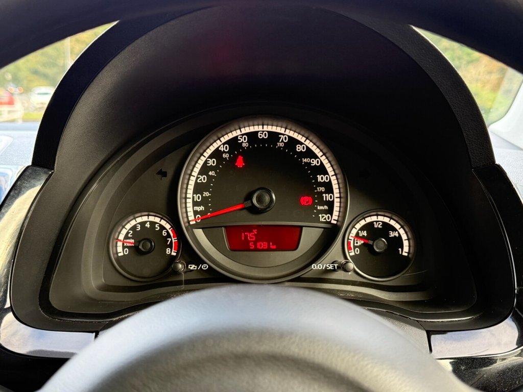 Used Volkswagen up! 2016 for sale - 76338369: Photo 26