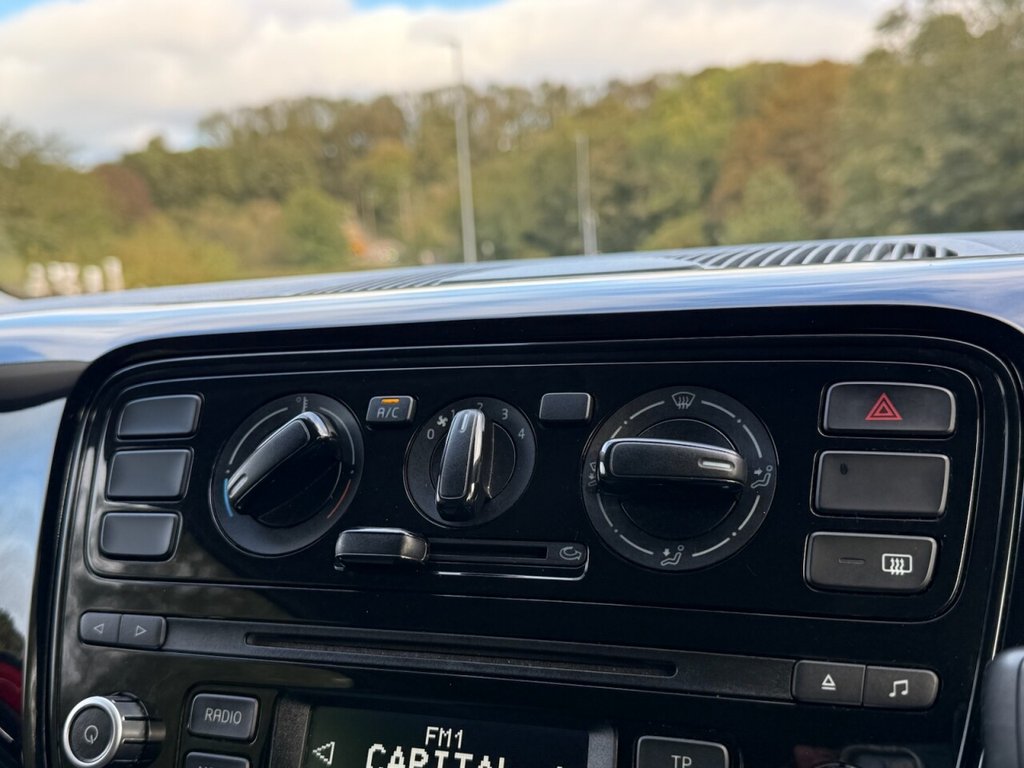 Used Volkswagen up! 2016 for sale - 76338369: Photo 28