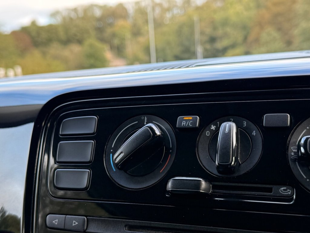 Used Volkswagen up! 2016 for sale - 76338369: Photo 29