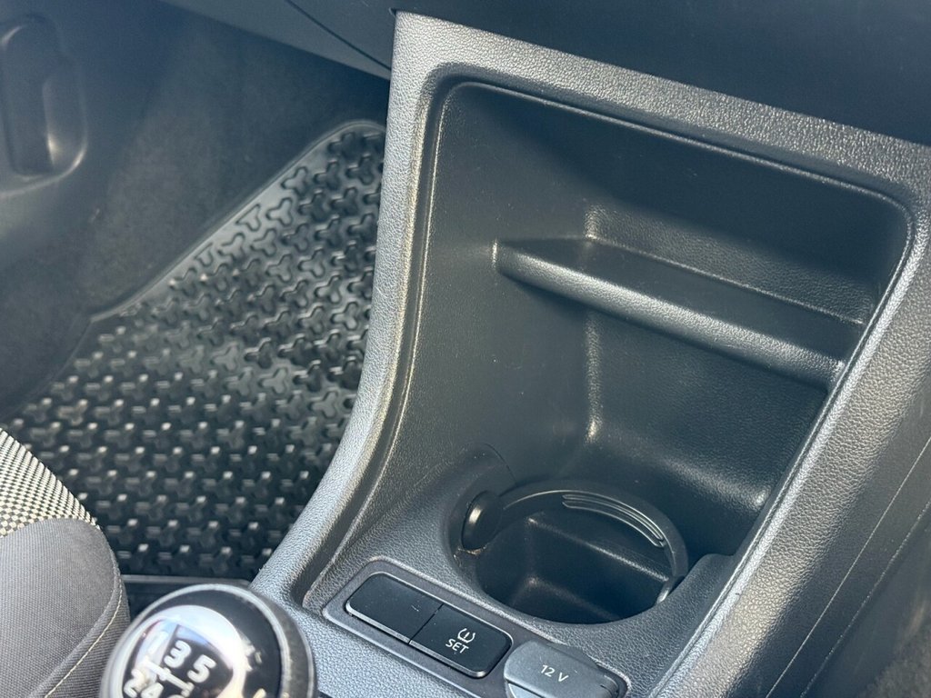 Used Volkswagen up! 2016 for sale - 76338369: Photo 30