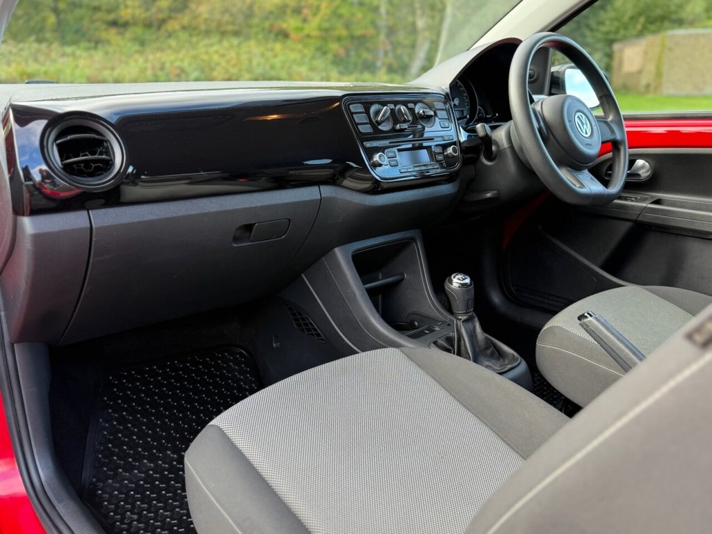Used Volkswagen up! 2016 for sale - 76338369: Photo 46