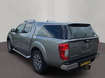 Used Nissan Navara 2017 for sale - 78716190: Photo