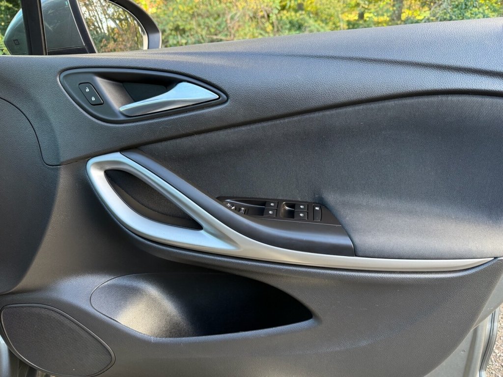 Used Vauxhall Astra 2019 for sale - 76338403: Photo 44