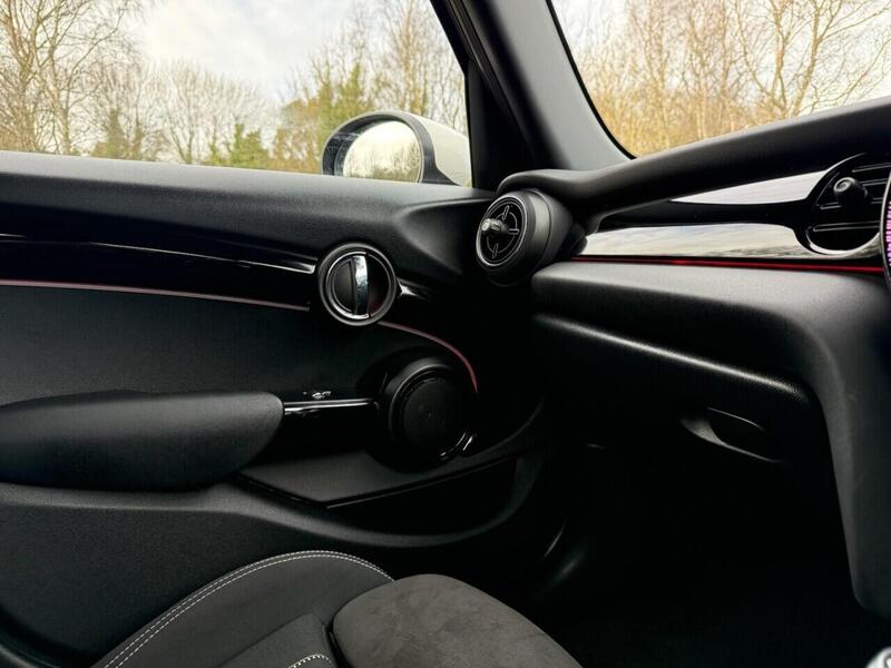 Used MINI Hatch 2021 for sale - 77850901: Photo 50