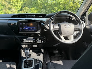 Used Toyota Hilux 2019 for sale - 78716131: Photo