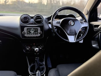 Used Alfa Romeo MiTo 2016 for sale - 77821880: Photo