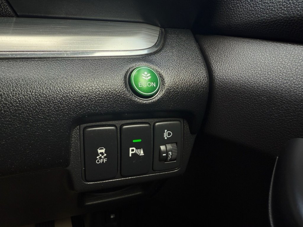 Used Honda CR-V 2018 for sale - 76338370: Photo 29