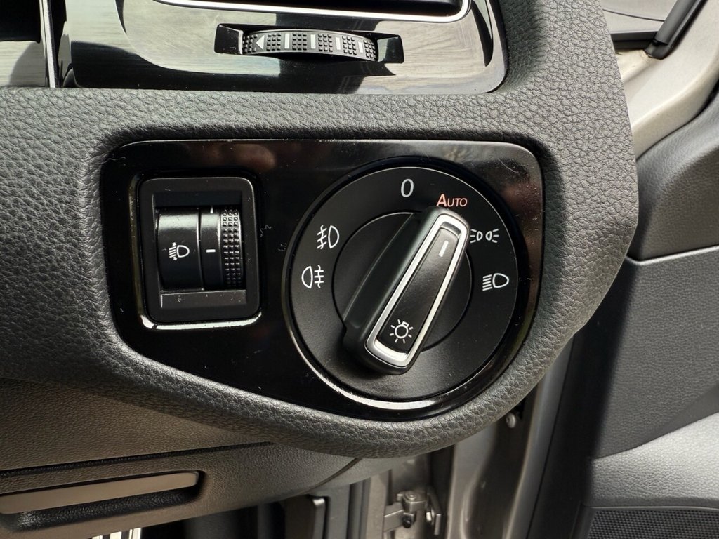 Used Volkswagen Golf 2016 for sale - 76338358: Photo 25
