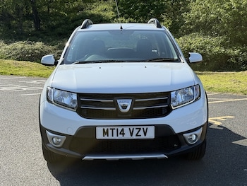 Used Dacia Sandero Stepway 2014 for sale - 79435797: Photo