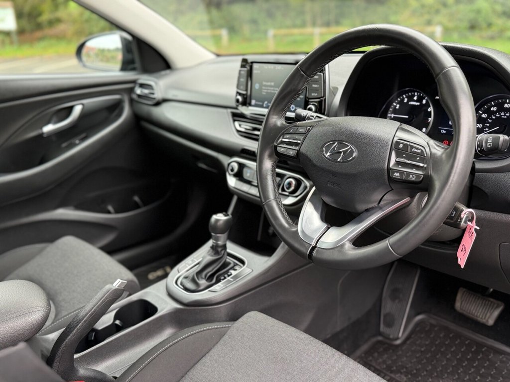 Used Hyundai i30 2021 for sale - 76338400: Photo 11