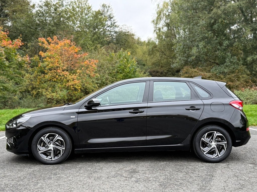 Used Hyundai i30 2021 for sale - 76338400: Photo 14