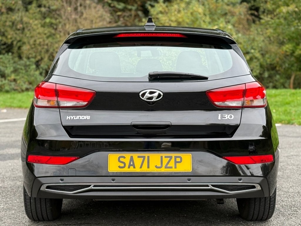 Used Hyundai i30 2021 for sale - 76338400: Photo 19