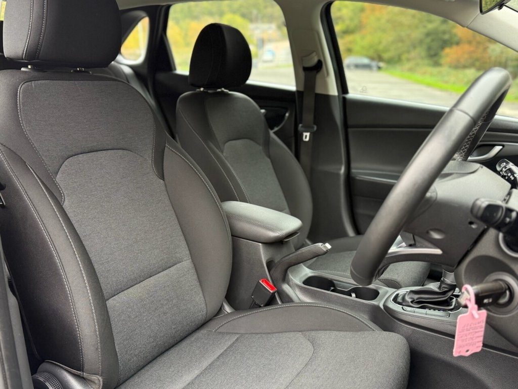 Used Hyundai i30 2021 for sale - 76338400: Photo 4