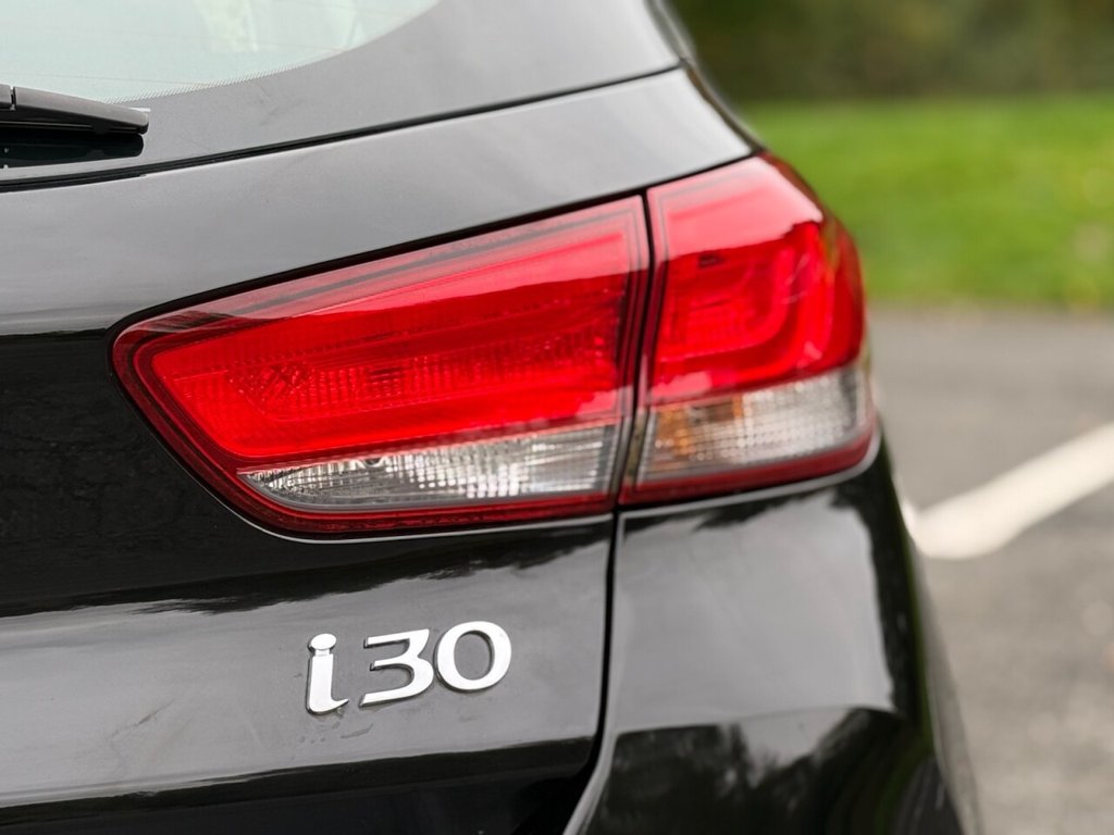 Used Hyundai i30 2021 for sale - 76338400: Photo 43
