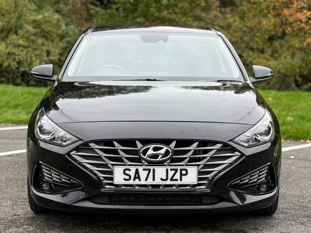 Used Hyundai i30 2021 for sale - 76338400: Photo 8