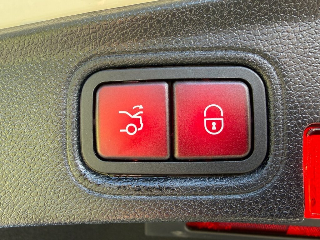 Used Mercedes-Benz C Class 2016 for sale - 76338386: Photo 24