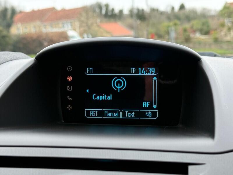 Used Ford Fiesta 2013 for sale - 77850907: Photo 26