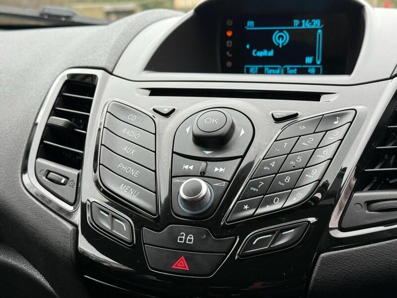 Used Ford Fiesta 2013 for sale - 77850907: Photo 29