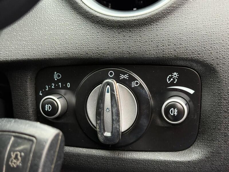 Used Ford Fiesta 2013 for sale - 77850907: Photo 37