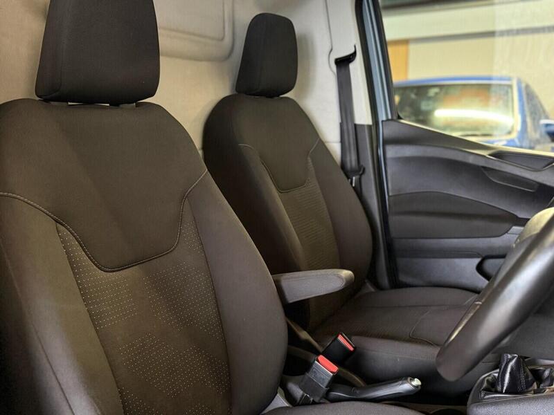 Used Ford Transit Courier 2019 for sale - 77850837: Photo 8