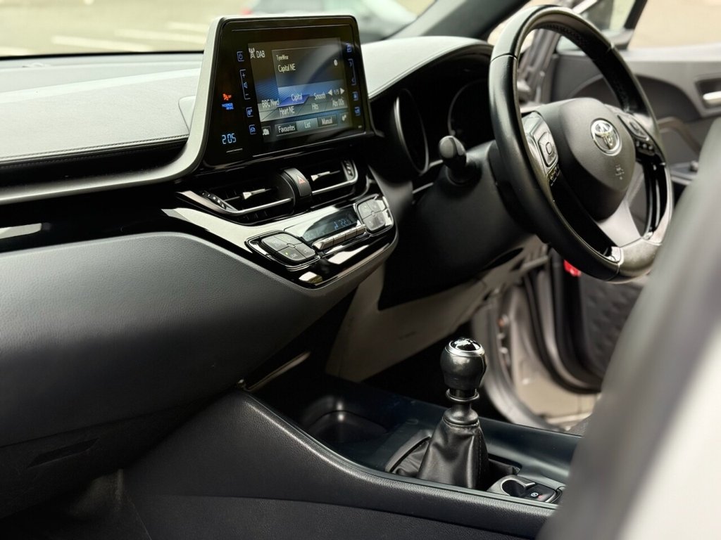 Used Toyota C-HR 2019 for sale - 76338378: Photo 32