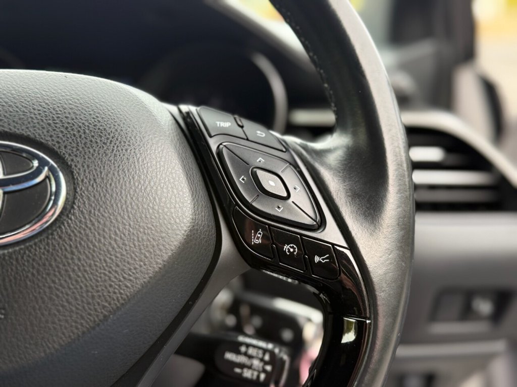 Used Toyota C-HR 2019 for sale - 76338378: Photo 34