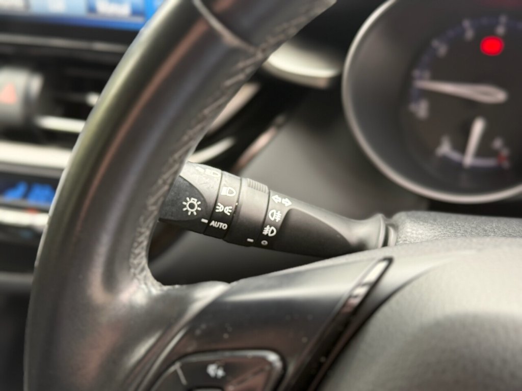 Used Toyota C-HR 2019 for sale - 76338378: Photo 36